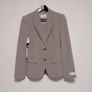 Aritzia Babaton taupe crepette philosophy blazer sz 2 new